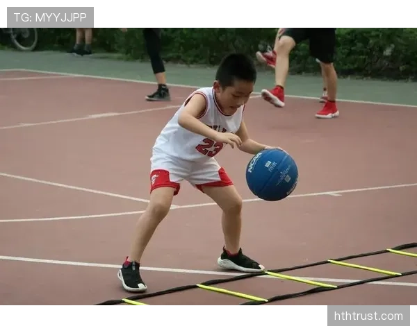 走步和两次运球区别：新手如何分清这两种常见违例？
